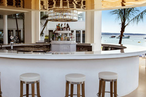 SEVEN MILE OCEANFRONT BAR